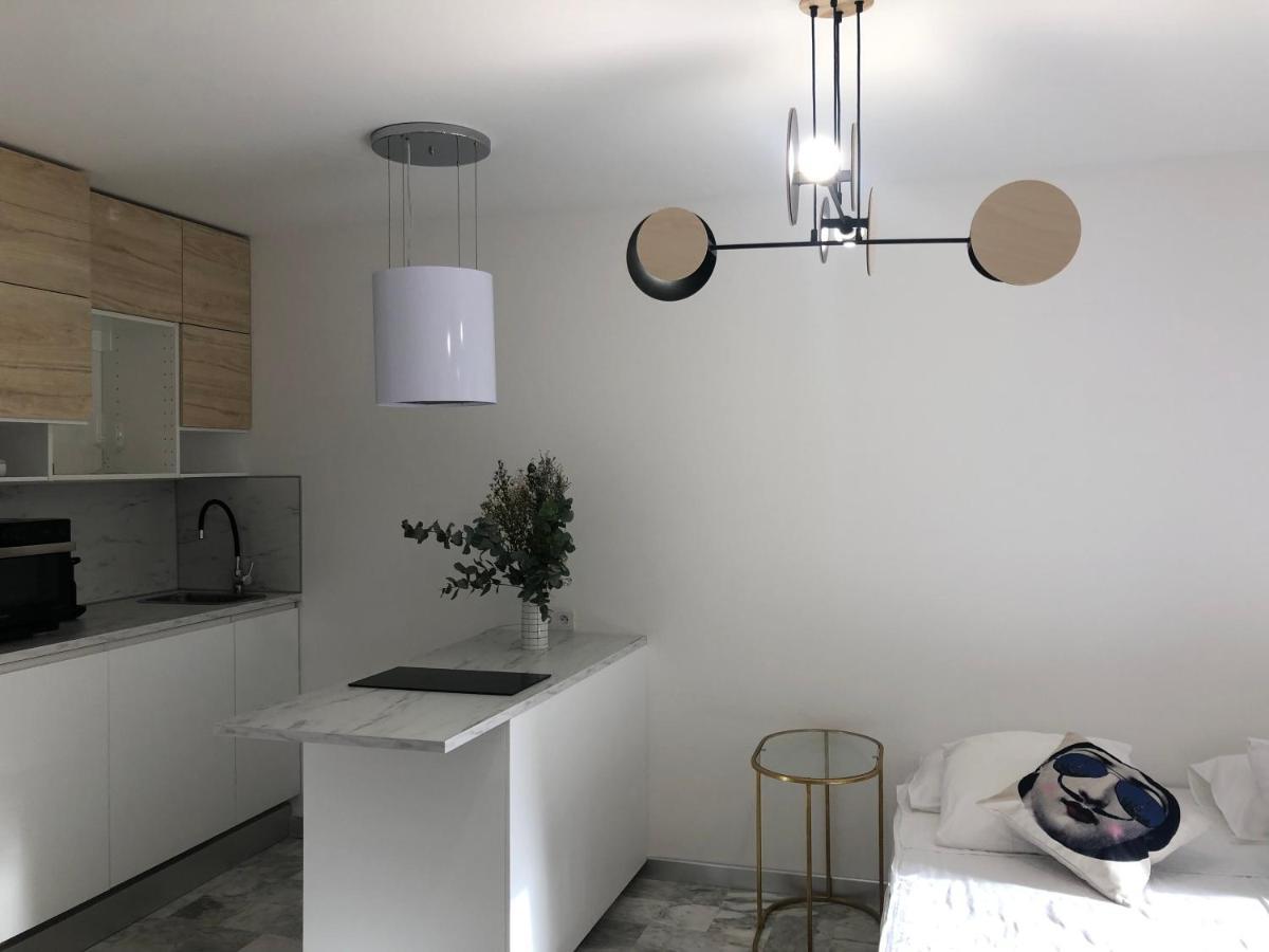 Majestic Apartment Кан Екстериор снимка